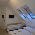 Biesiadny Dworek Kwatera prywatna Szpegawa