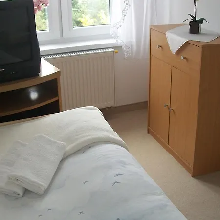 Biesiadny Dworek Проживание в семье Szpegawa