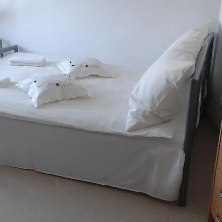 ホームステイ Biesiadny Dworek Szpegawa