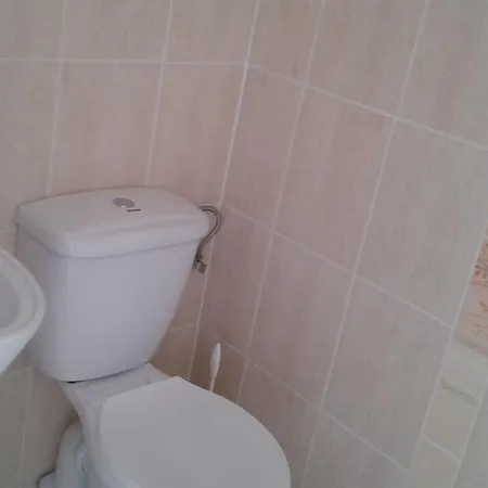 Δωμάτια σε οικογενειακή κατοικία Biesiadny Dworek *