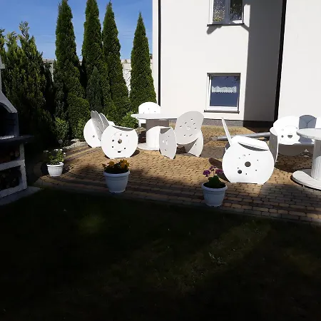 ホームステイ Biesiadny Dworek Szpegawa