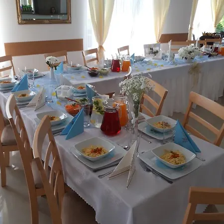 Biesiadny Dworek Séjour chez l'habitant *