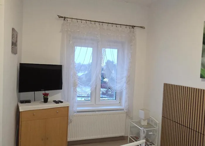 Pansiyon Biesiadny Dworek Szpegawa