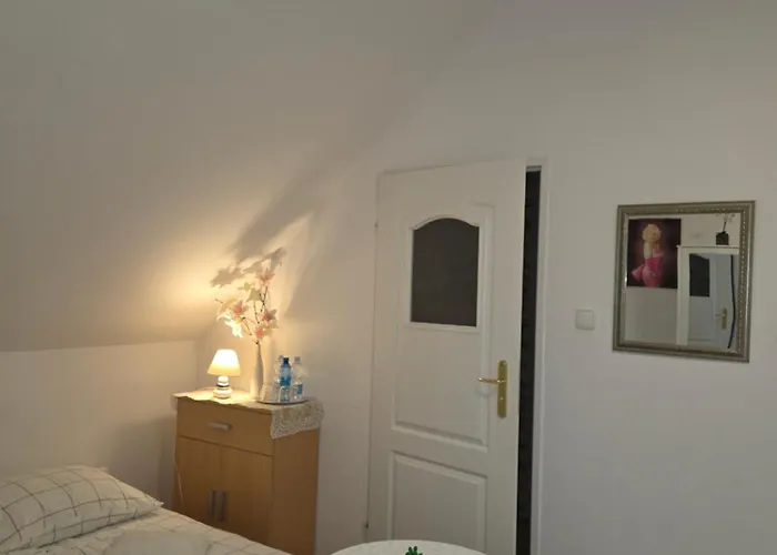 Biesiadny Dworek Alloggio in famiglia *